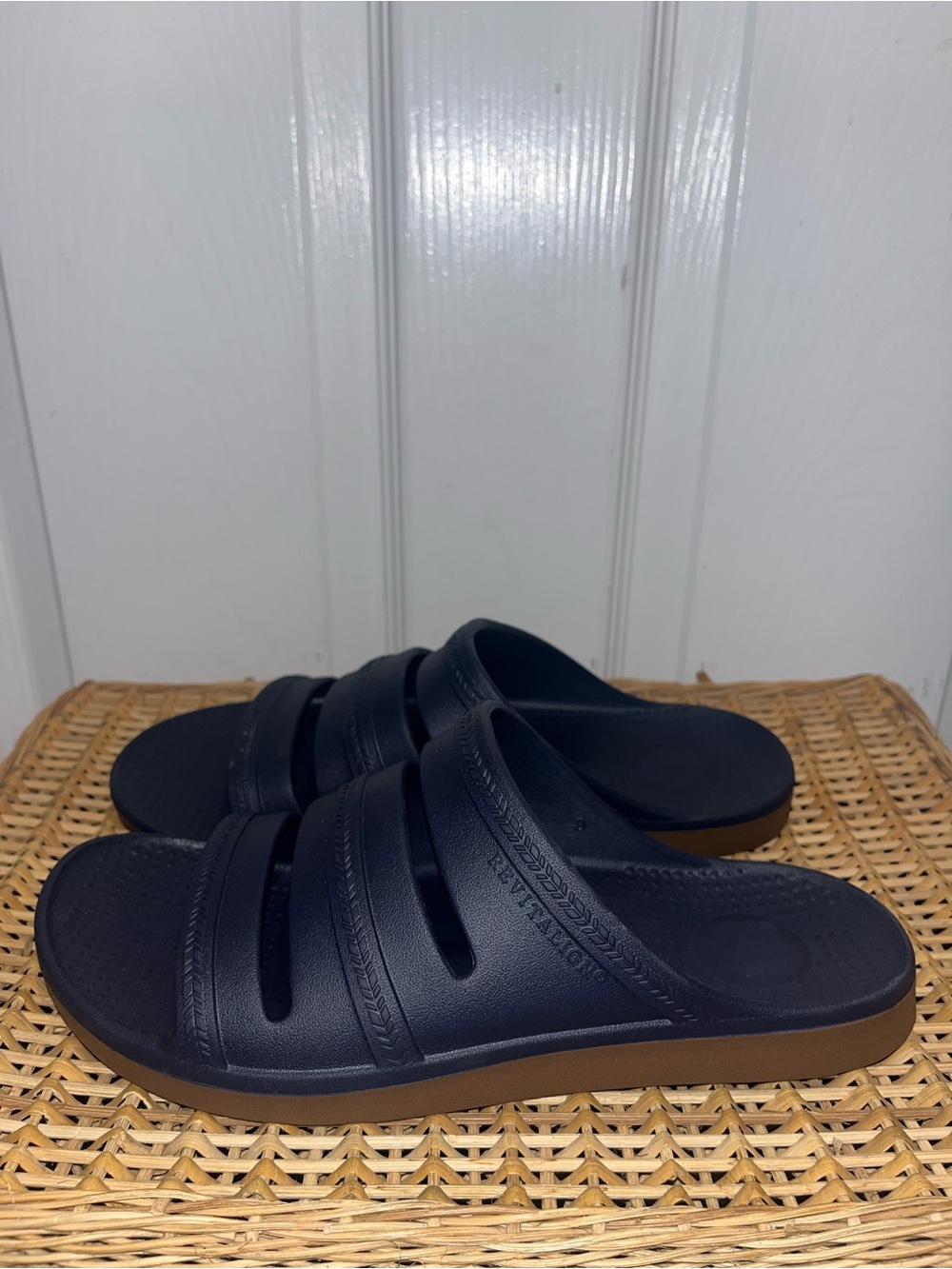 REVITALIGN Cabana Orthotic slide in Navy